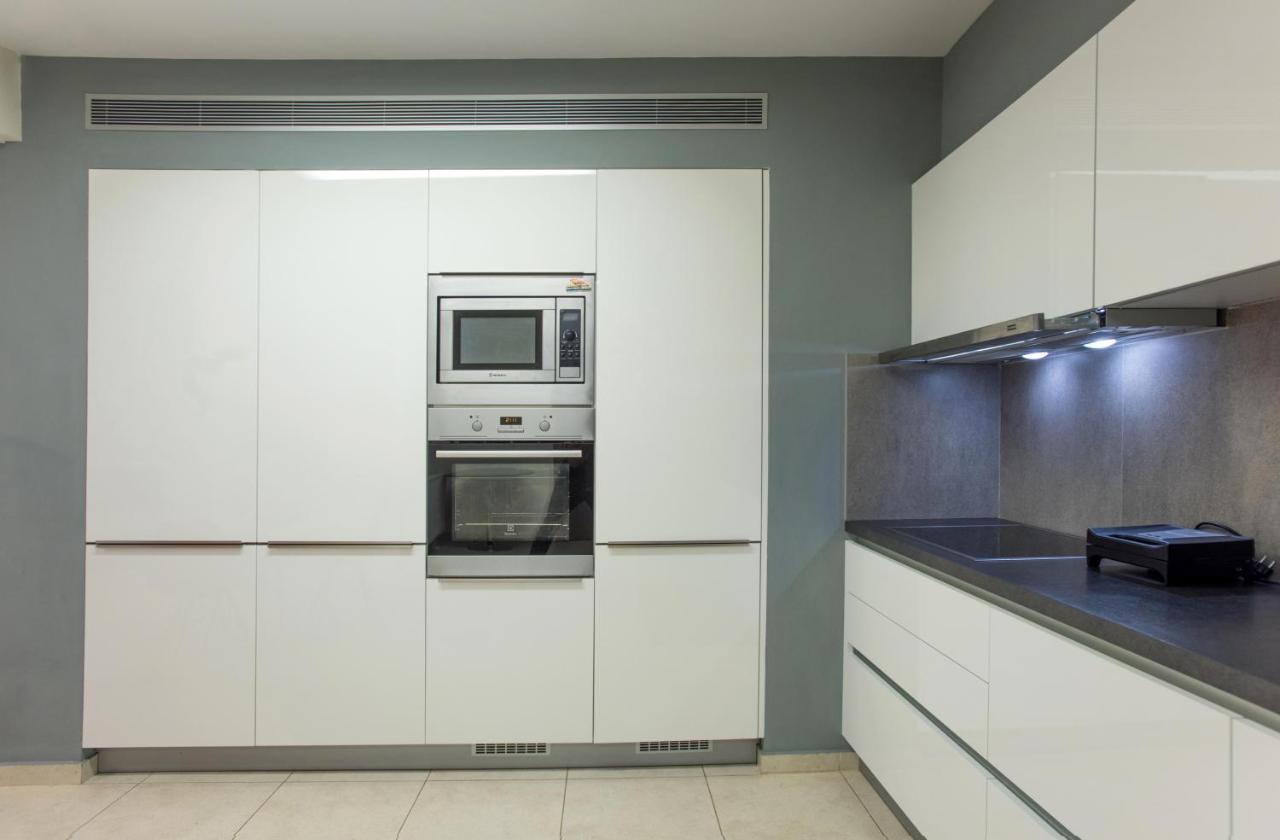 Spacious Fully Equipped 3Bd 2Bath Apt In The Heart Of City With Balconies Ac And Fast Wifi #1 Iraklio Eksteriør bilde